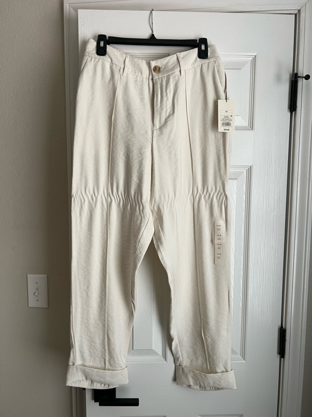 Women’s  Cream Casual Pleated Trousers